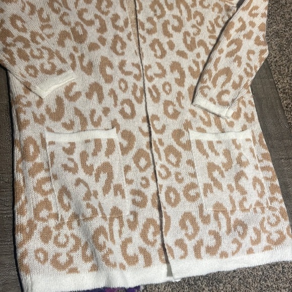 NWT 89th + Madison Long Hooded Animal Print Cardigan Sweater Tan/Brown Size S/ - Picture 3 of 8